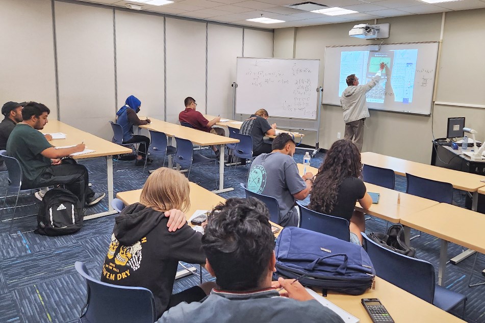 Pre-engineering class at MESUC